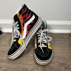 Vans Unisex High-Top Sneakers with Red and Yellow Flame Sz men’s 6 woman 7.5